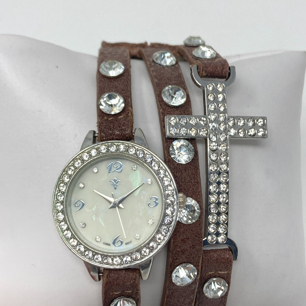 Christian Women's Watch Cross 28mm Silver Tone Crystals MOP Wide New Battery